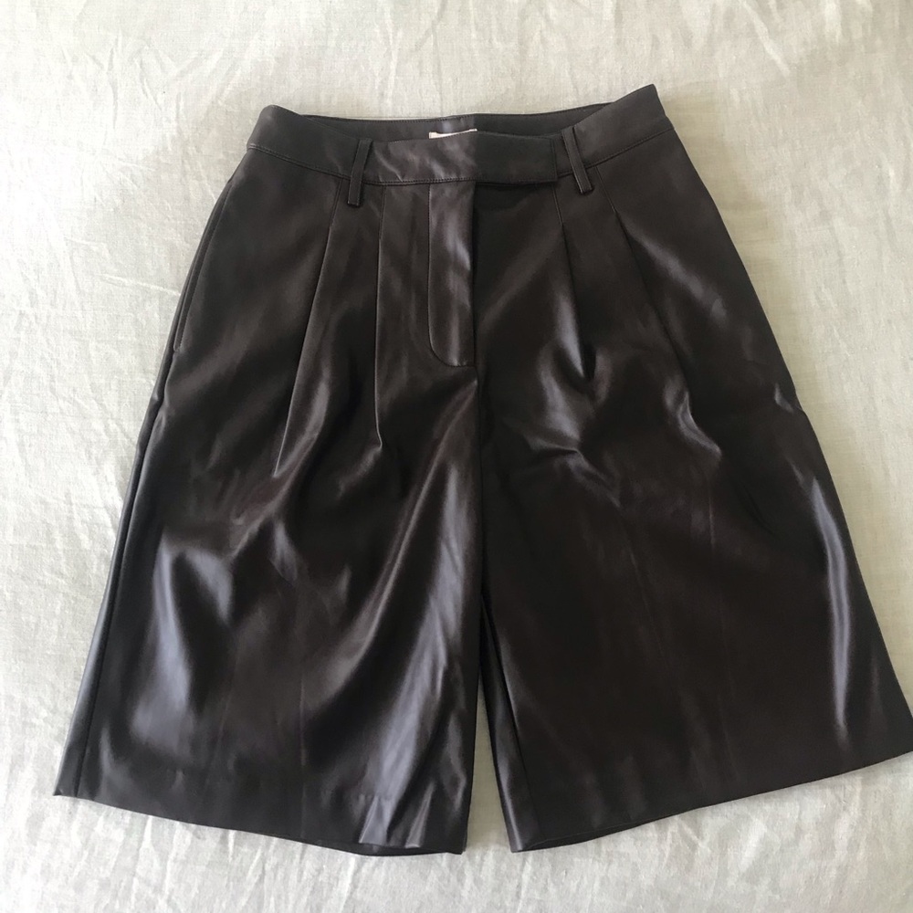Camila Coelho Faux Leather Mid Rise Long Shorts - Picture 5 of 9
